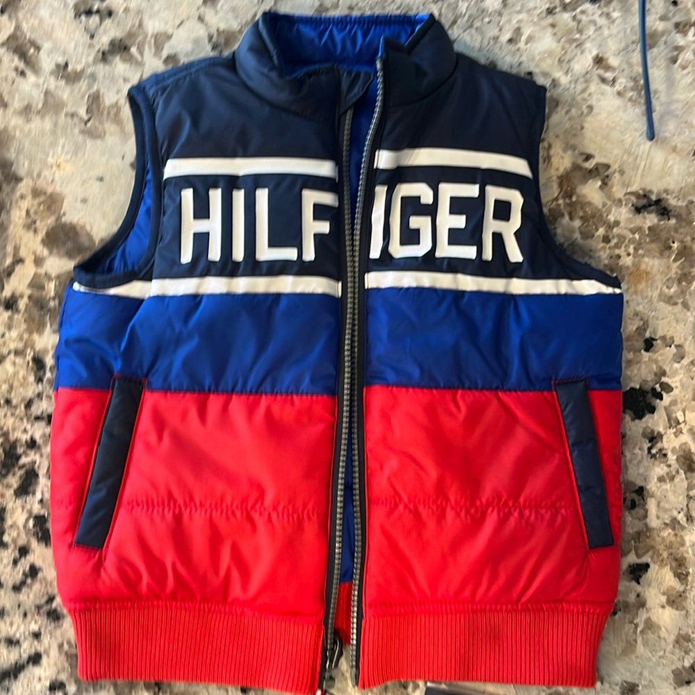 Tommy Hilfiger reversible puffer vest. red white blue reverse side is blue XXS